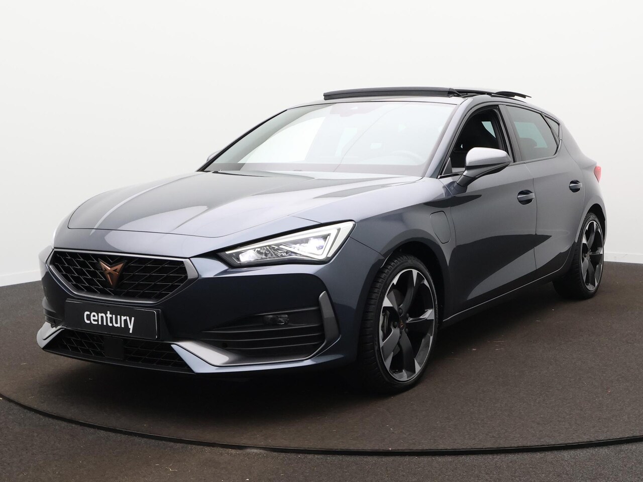CUPRA Leon - 1.4 e-Hybrid Business | Panodak | ACC | Navi | Stoelverwarming | PDC Achter | - AutoWereld.nl