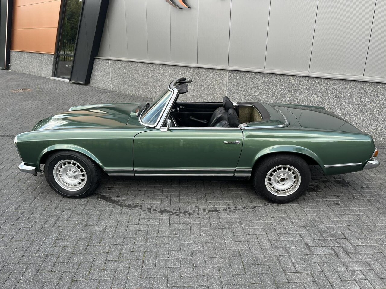 Mercedes-Benz SL-klasse Cabrio - W113 Pagode 280SL - AutoWereld.nl