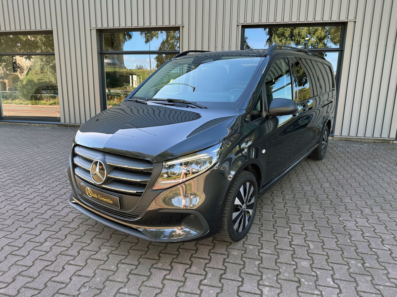 Mercedes-Benz Vito - 119 L3 4x4 AWD 2x Schuifdeur Multibeam Alarm Klasse 3 Stoel/Stoel 2.5T Trekgewicht Lederen - AutoWereld.nl