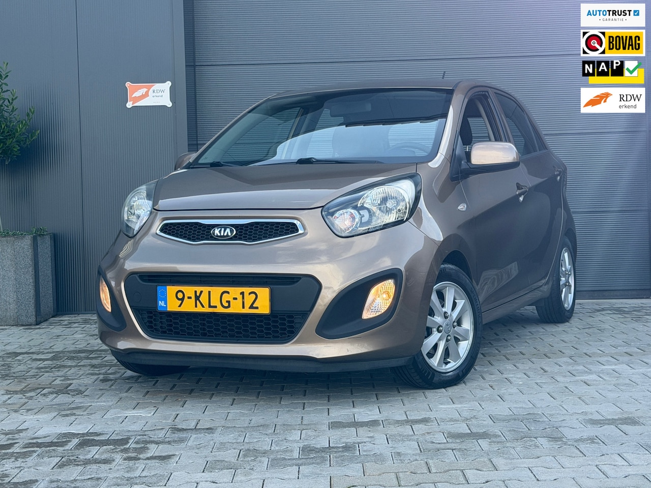 Kia Picanto - 1.0 CVVT Comfort Pack | Airco | Navi | Bleuthooth | Elektr. ramen | NL Auto | NAP | Dealer - AutoWereld.nl