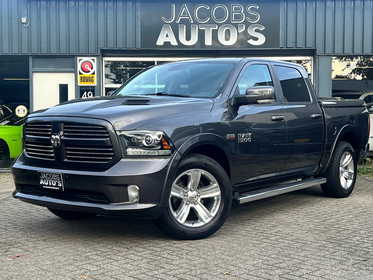 Dodge Ram 1500 - 5.7 V8 Crew Cab 5'7 sport 4x4 - AutoWereld.nl
