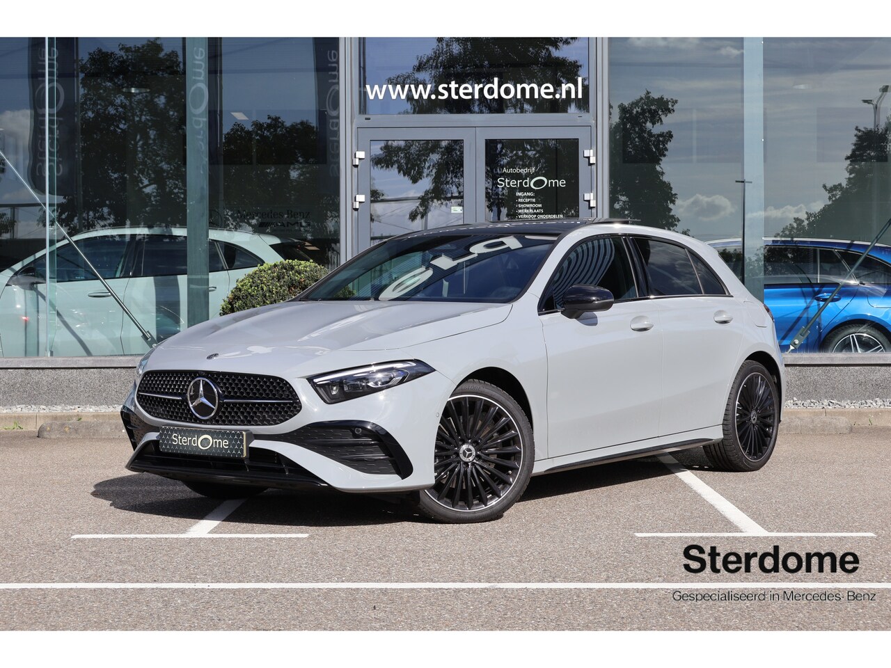 Mercedes-Benz A-klasse - 250 e AMG Line I Panoramadak I Camera I Distronic I Stoelverwarming I Meerspaaks velgen I - AutoWereld.nl