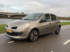 Renault Clio - 1.2-16V Expression