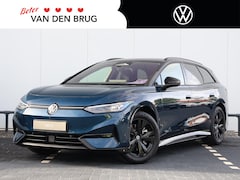 Volkswagen ID.7 Tourer - Limited Edition 59 kWh 204 PK | Navigatie | Trekhaak | Camera | 19" inch velgen |