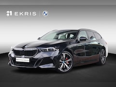BMW 5-serie Touring - 530e | SoH 100% | Sport Pakket pro | Trekhaak | Panorama Dak | Driving Assistant professio