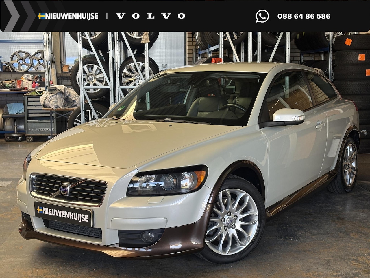 Volvo C30 - 2.5 T5 Summum | Nederlandse auto | Volvo dealer onderhouden | Stoel verwarming | 12 mnd BO - AutoWereld.nl