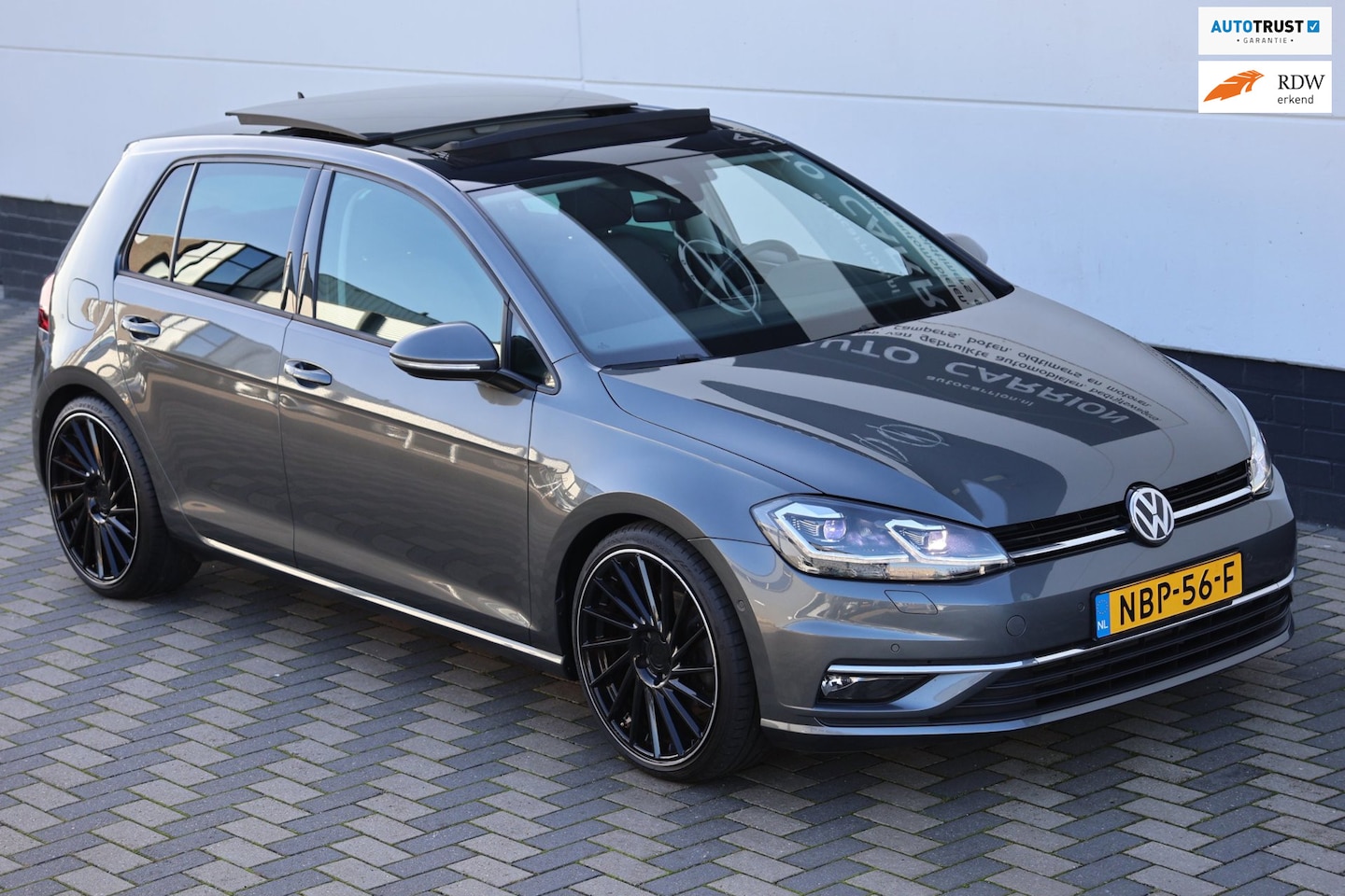 Volkswagen Golf - 1.5 TSI Highline Pano Virtual Carplay !! - AutoWereld.nl