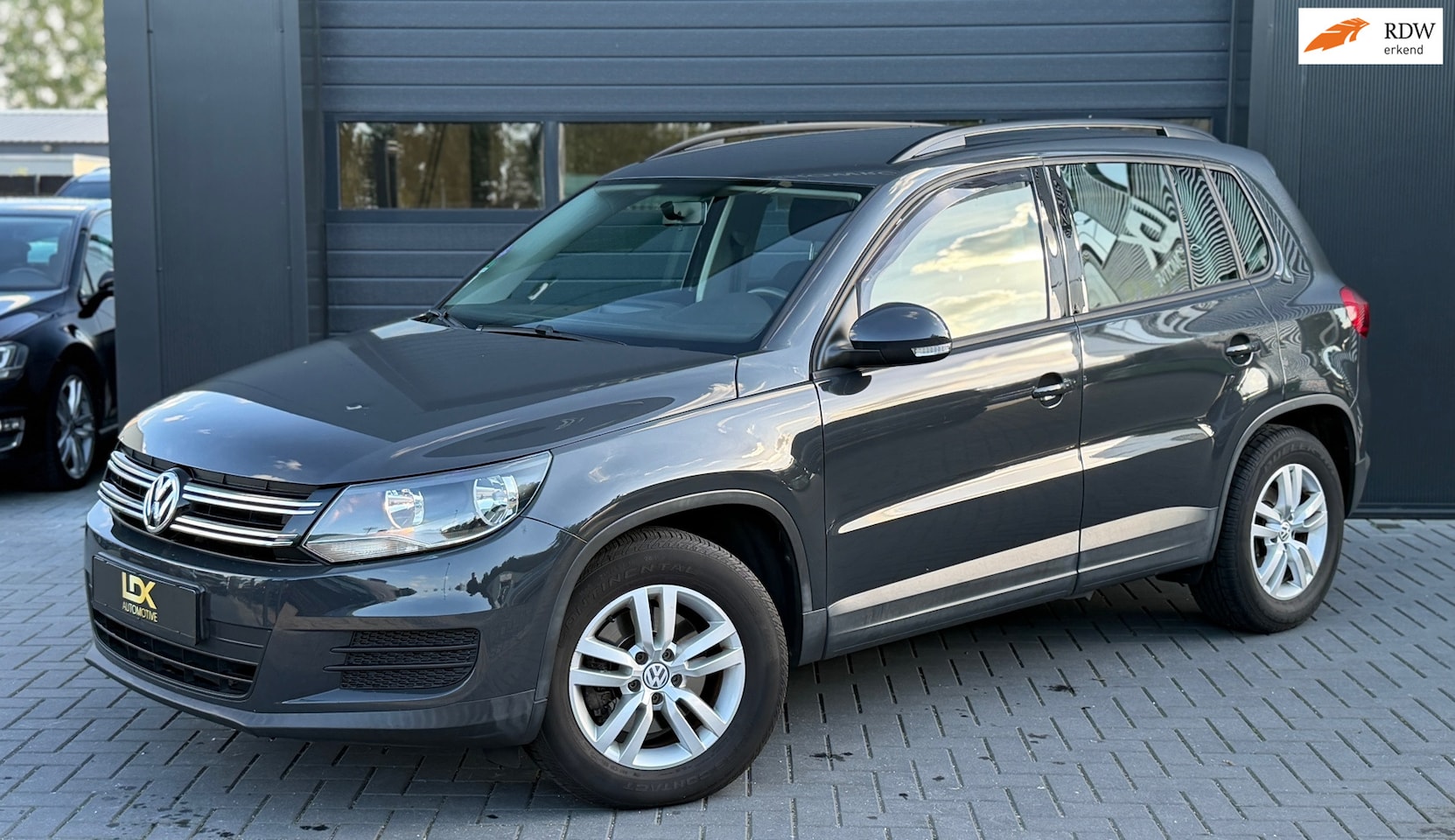 Volkswagen Tiguan - 1.4 TSI Easyline|Camera|Carplay|Trekhaak - AutoWereld.nl