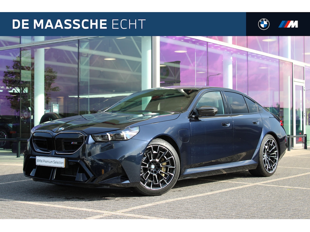 BMW M5 - Automaat / M Drive Professional / Trekhaak / Carbon-keramische remmen / Carbon Pack / Comf - AutoWereld.nl