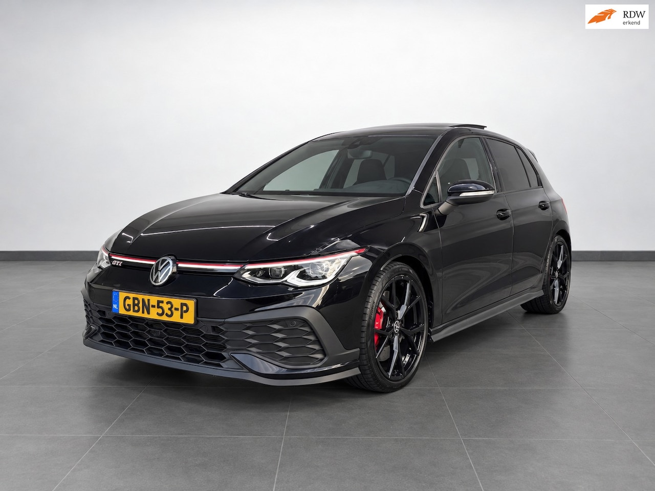 Volkswagen Golf - VOLKSWAGEN GOLF 2.0 TSI GTI CLUBSPORT DSG | 410 PK | PANORAMADAK | IQ.LIGHT | ACC | TRAVEL - AutoWereld.nl