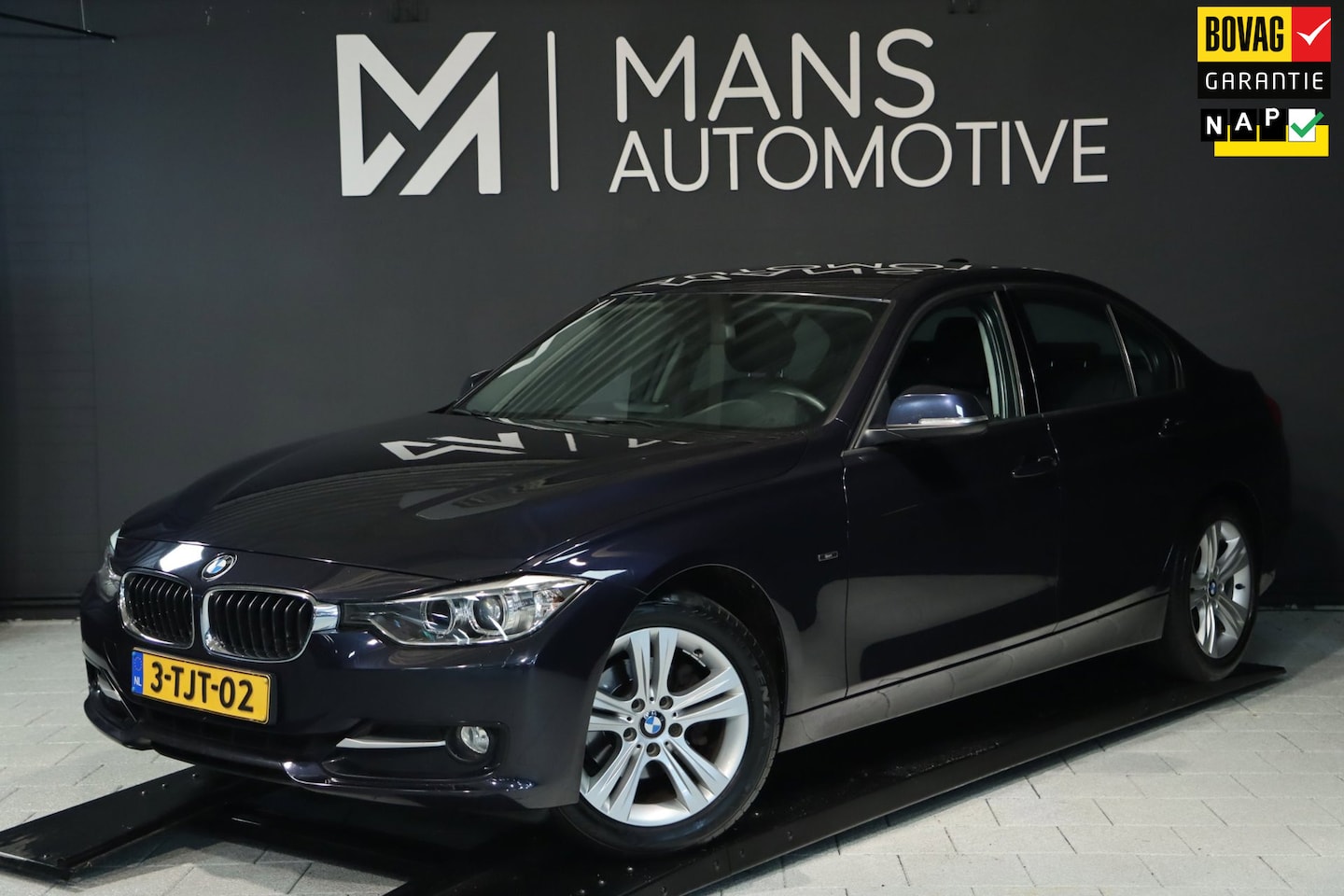 BMW 3-serie - 316i High Executive Sport Line / LEDER / KEYLESS / GR. NAVI / CRUISE - AutoWereld.nl