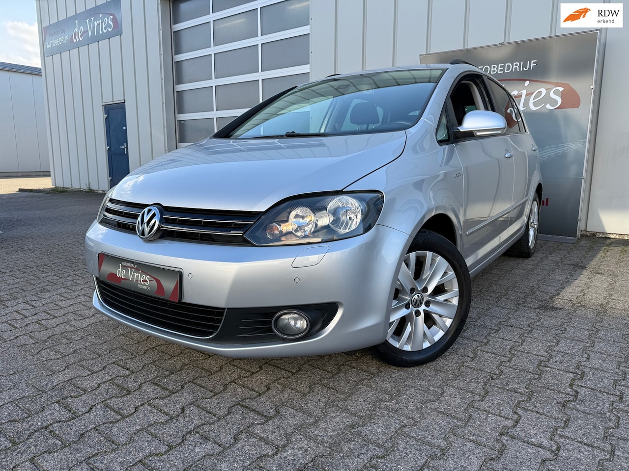 Volkswagen Golf Plus - 1.2 TSI LIFE BlueMotion AIRCO/ECC / CRUISE / PARKEERSENSOREN V+A / STOELVERWARMING / L/M V - AutoWereld.nl