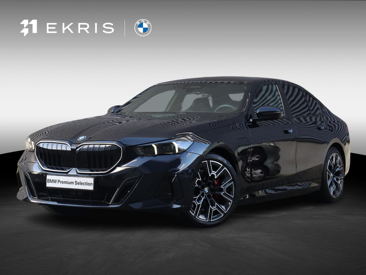 BMW 5-serie - Sedan 550e xDrive | M Sportpakket Pro | Innovation Pack | Panodak | Head-Up | Bowers & Wil - AutoWereld.nl