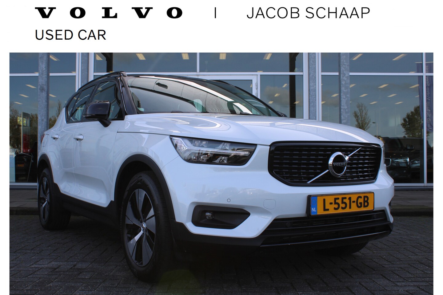 Volvo XC40 - T4 211PK Automaat Recharge R-Design Expression | Trekhaak | Verw. Voorstoelen & Stuurwiel - AutoWereld.nl