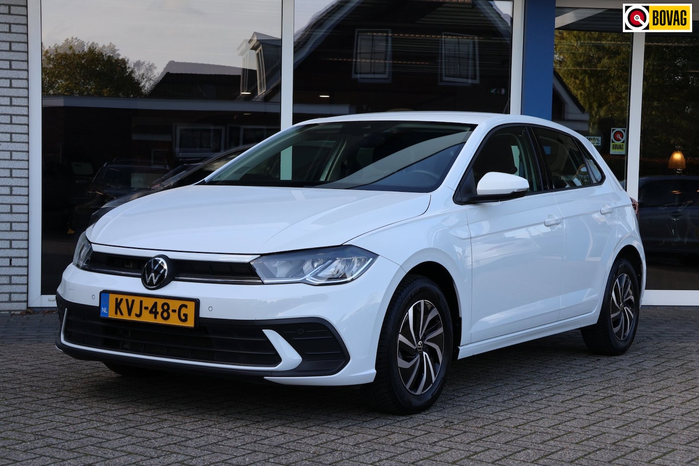Volkswagen Polo - 1.0 TSI Life DSG Lane-assist Carplay Cruise-controle - AutoWereld.nl