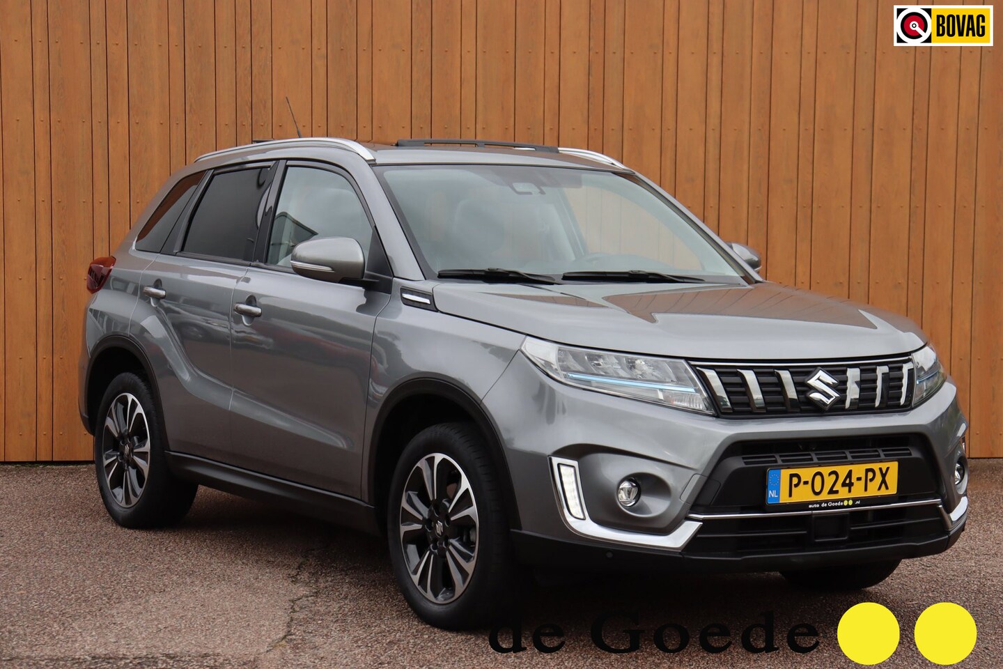 Suzuki Vitara - 1.5 Hybrid Style Org.NL trekhaak pano-dak camera - AutoWereld.nl