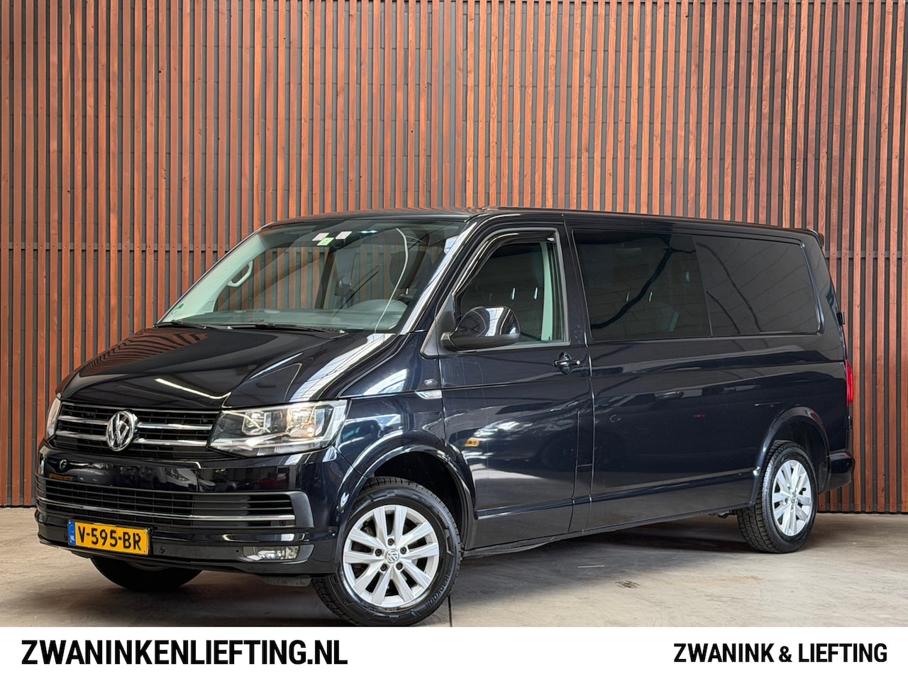 Volkswagen Transporter - 2.0 TDI L2H1 DC Highline Clima-Navi-Cruise-Stoelverw.-Trekhaak-NL Auto-NAP - AutoWereld.nl