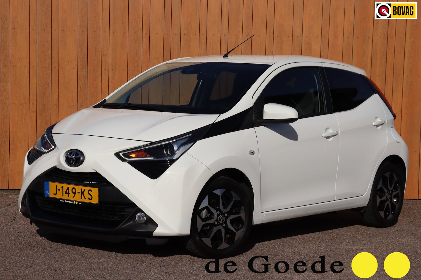 Toyota Aygo X - 1.0 VVT-i x-joy Org.NL camera ecc carplay lane-assist - AutoWereld.nl
