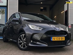 Toyota Yaris - 1.5 Hybrid DynamicDynamic|Clima|Carplay|Keyless|Adapt.Cruise
