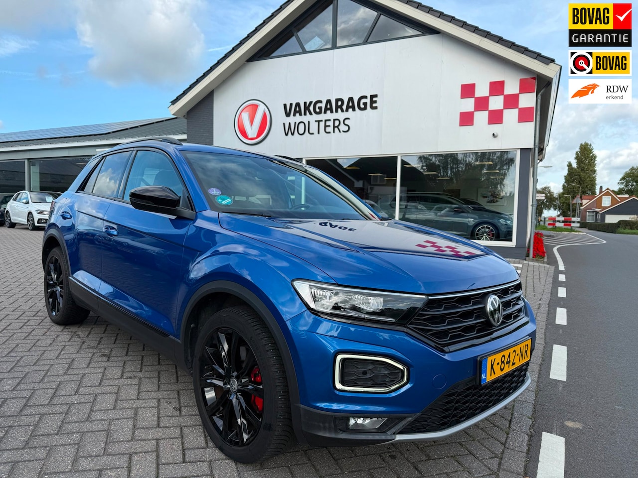 Volkswagen T-Roc - 1.5 TSI Sport Business R RIJKLAARPRIJS! - AutoWereld.nl