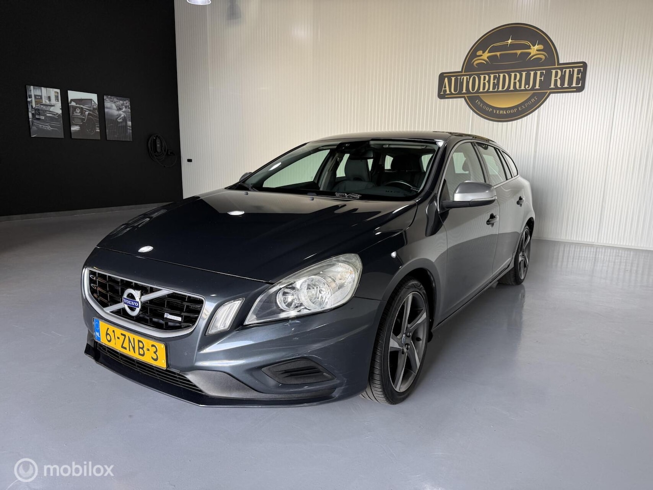 Volvo V60 - 1.6 T3 R-Design AUTOMAAT - AutoWereld.nl