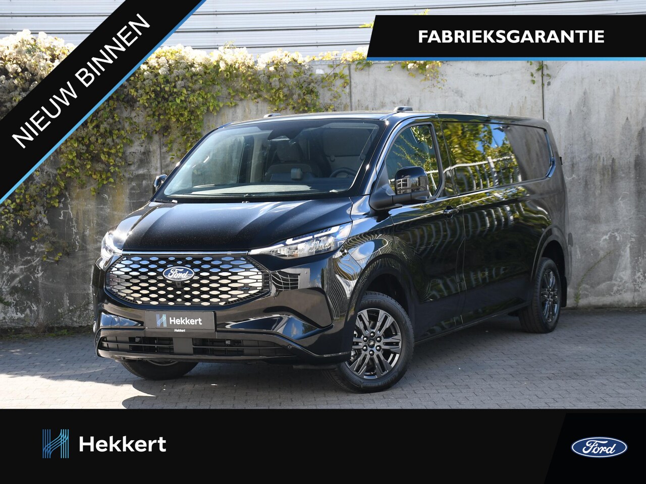 Ford Transit Custom - E-Transit 340 L2H1 Limited 71kWh 218pk Automaat 360° CAMERA | 17''LM | DODE HOEK | ADAPT. - AutoWereld.nl