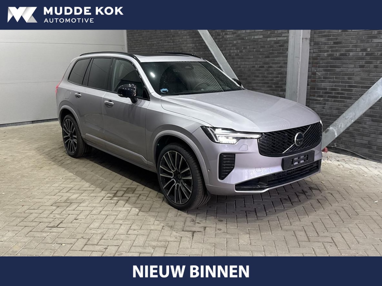 Volvo XC90 - T8 Ultra Dark | Luchtvering | Bowers&Wilkins | 22 Inch | Panoramadak | Trekhaak | 360° Cam - AutoWereld.nl