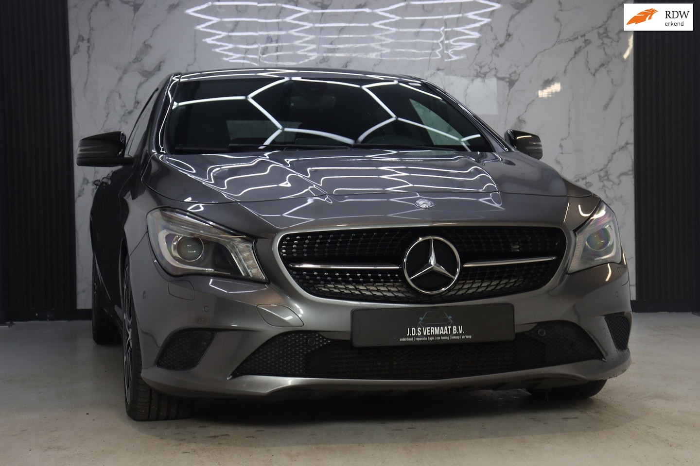 Mercedes-Benz CLA-Klasse - 250 Ambition H&K - AutoWereld.nl