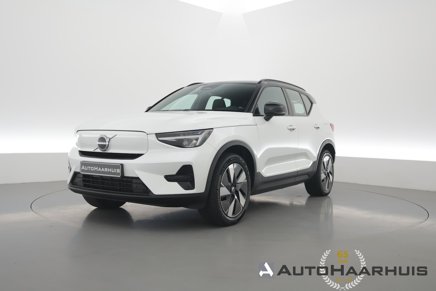 Volvo XC40 - Single Motor Extended Range Plus 82 kWh | SOH 97% | Adapt. Cruise | Camera | Trekhaak | Ke - AutoWereld.nl