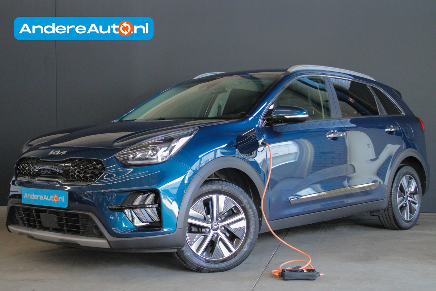 Kia Niro - 1.6 GDi PHEV DynamicPlusLine |dealer onderhouden|dodehoek|ACC|stoelverwarming|parkeersenso - AutoWereld.nl