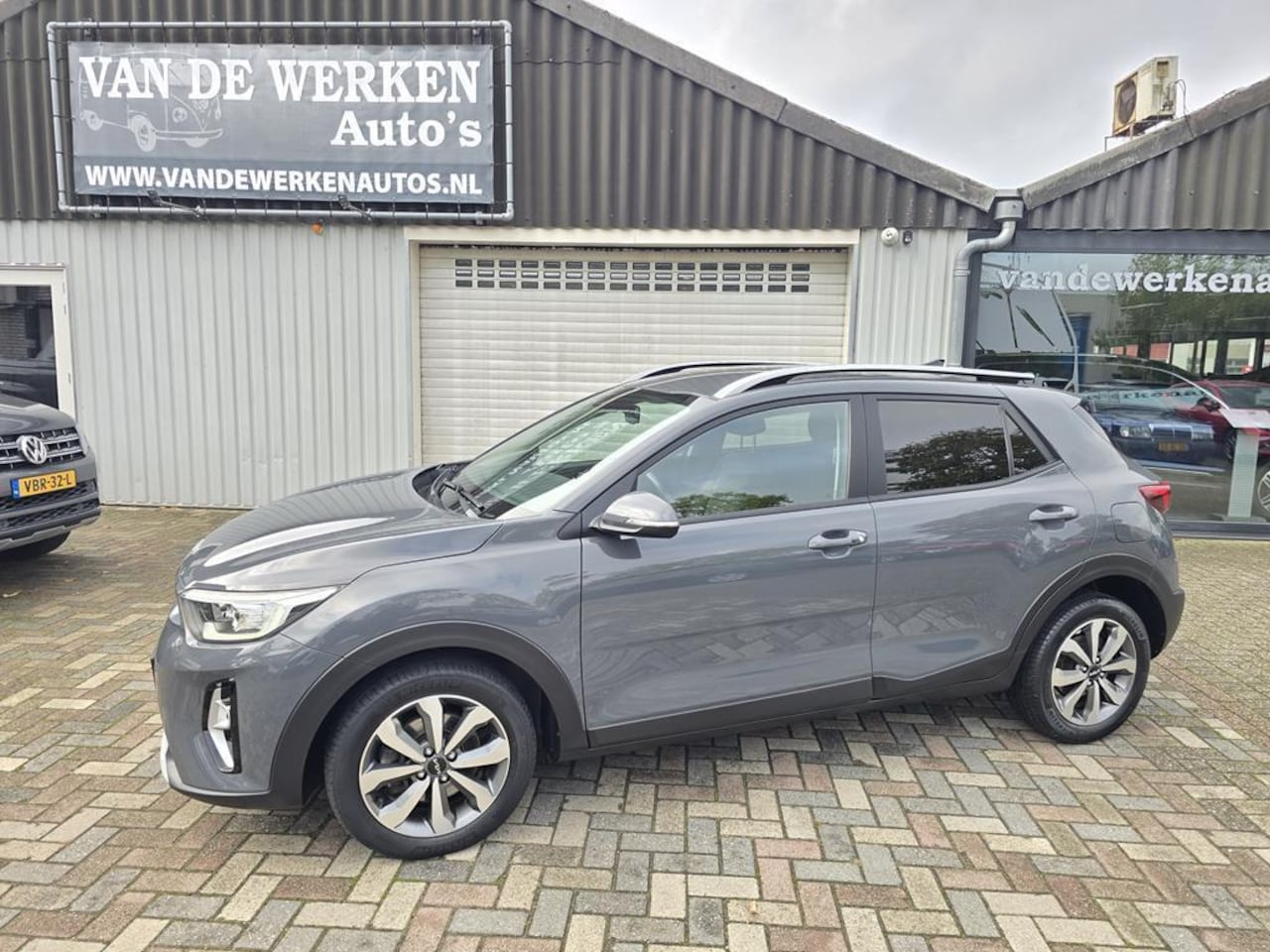 Kia Stonic - 1.0 T-GDi MHEV DynamicPlusLine AUTOMAAT Clima|Navi|Camera|Nap!! - AutoWereld.nl