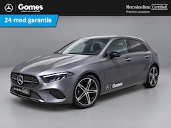 Mercedes-Benz A-klasse - 180 Star Edition Luxury | Panoramadak | Night Pakket | Dodehoekassistent | Sfeerverlichtin