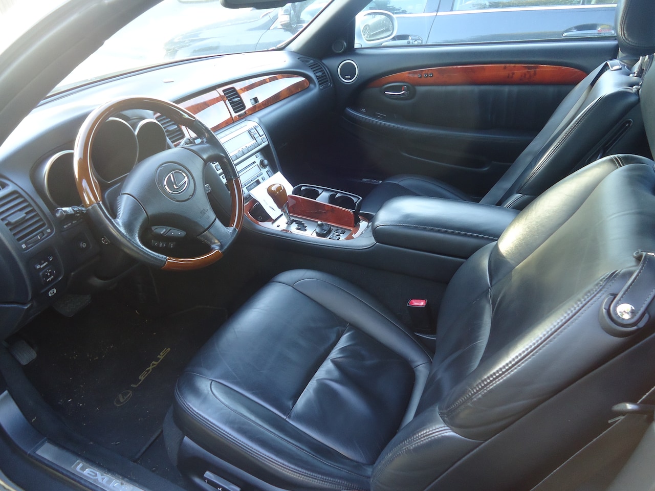 Lexus SC - 430 DE ENIGSTE FACELIFT IN NEDERLAND TE KOOP