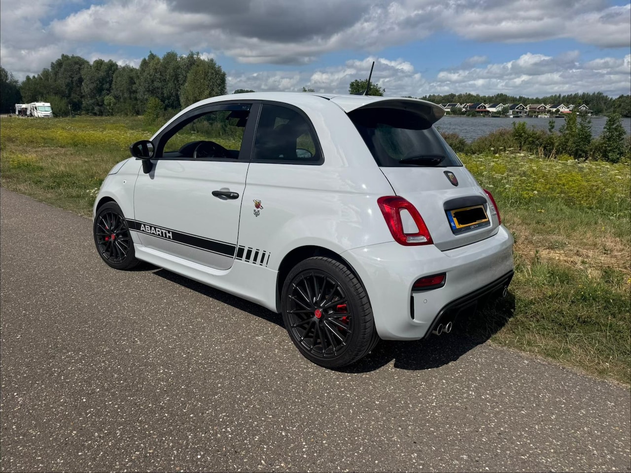 Fiat 500 - 1.4 T-Jet Abarth Competizione 70th Anniversary 180pk - AutoWereld.nl
