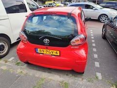 Toyota Aygo - 1.0-12V Dynamic Navigator Toyota Aygo 1.0 VVTi MultiMode Semi-automaat