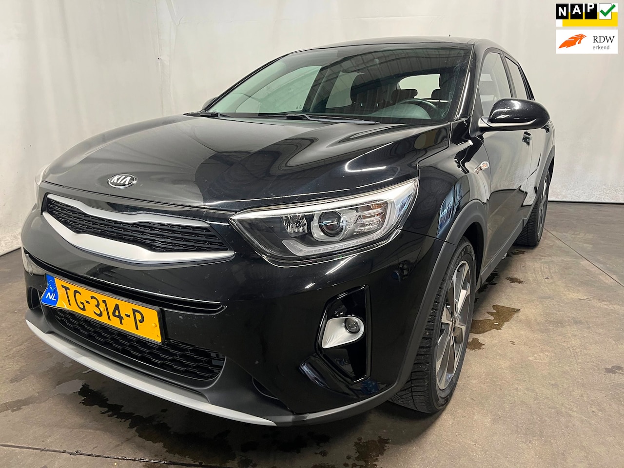 Kia Stonic - 1.0 T-GDi ComfortPlusLine Navigator SCHADEAUTO!! - AutoWereld.nl