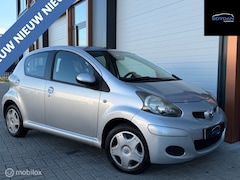 Toyota Aygo - 1.0 VVT-i COMFORT NAVIGATO | AIRCO | NAP | DEALER ONDER