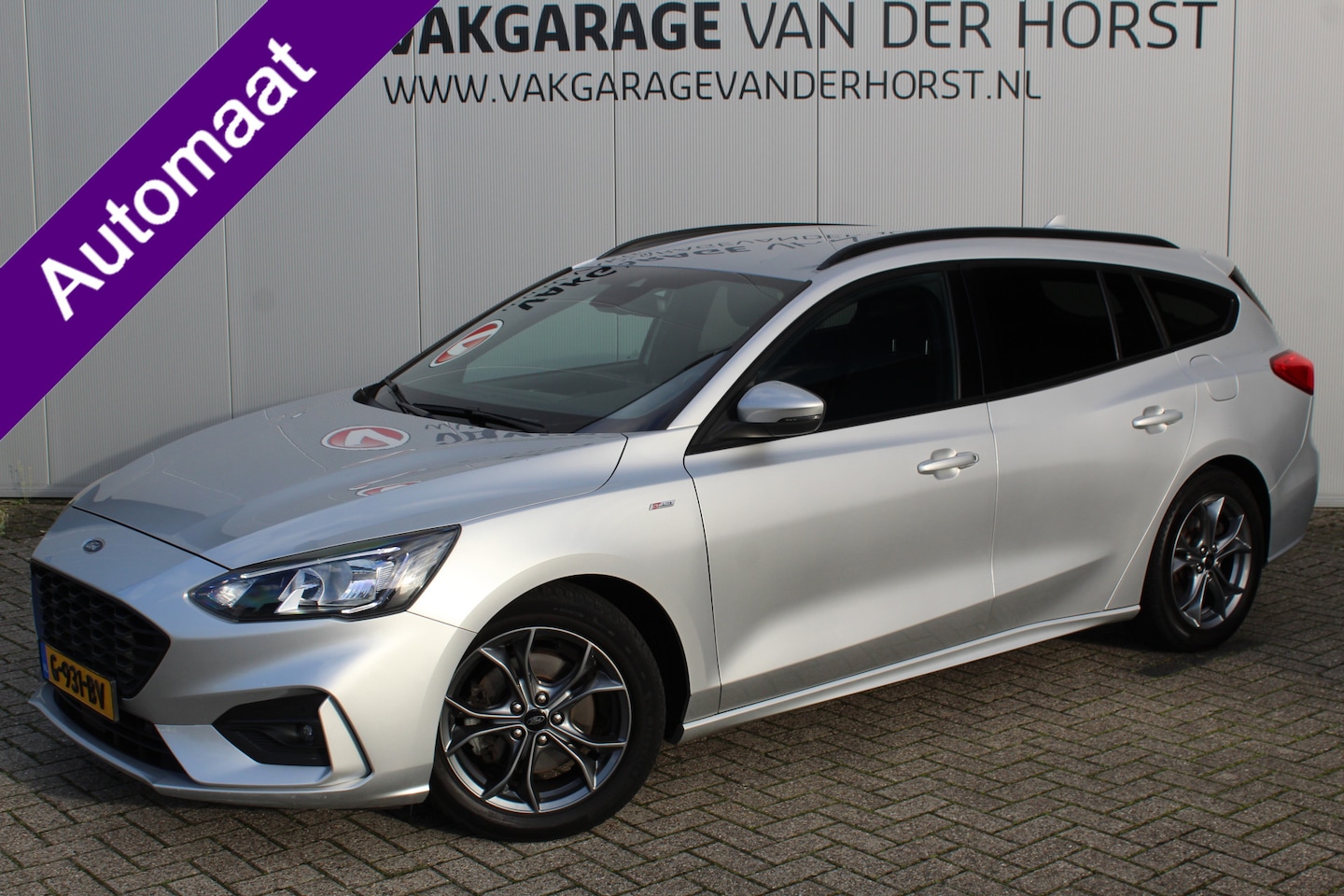 Ford Focus Wagon - 1.0-125pk EcoBoost ST-Line AUTOMAAT ! Fijne, ruime en erg goed onderhouden wagen ! Autm. a - AutoWereld.nl
