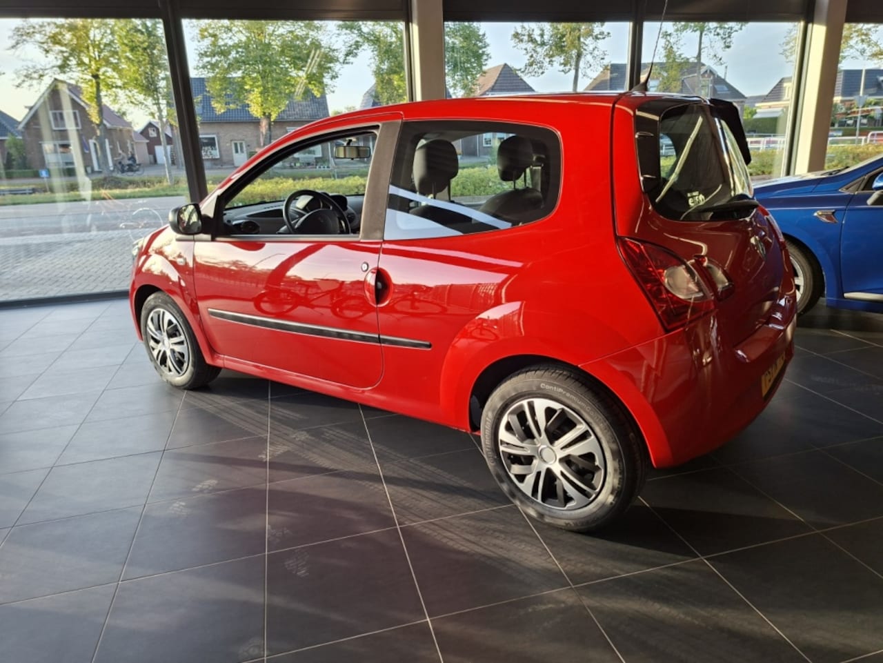 Renault Twingo - 1.2 16V 75pk ECO² Authentique - AutoWereld.nl