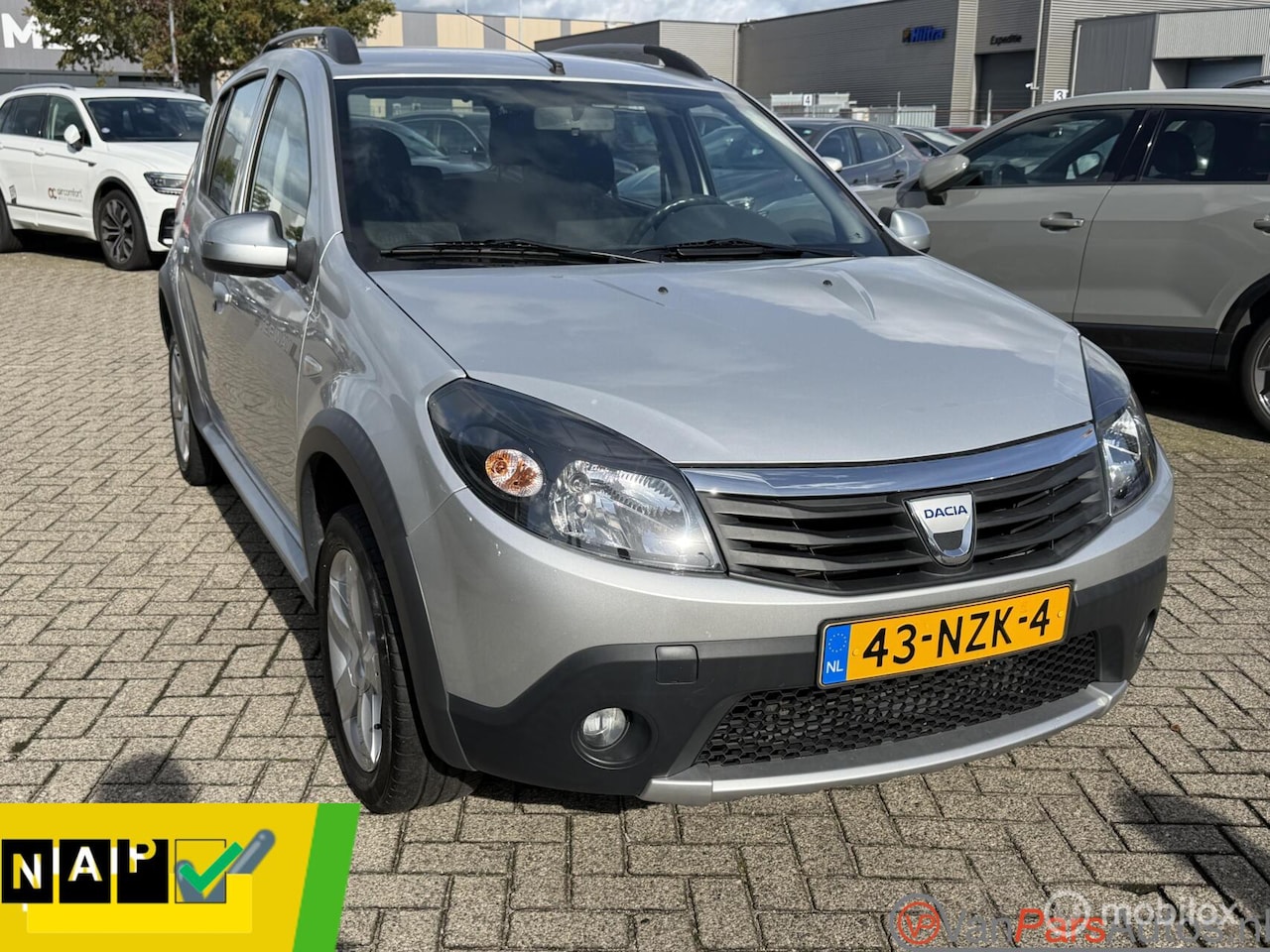 Dacia Sandero Stepway - 1.6 Stepway,70.kms,NAP! - AutoWereld.nl