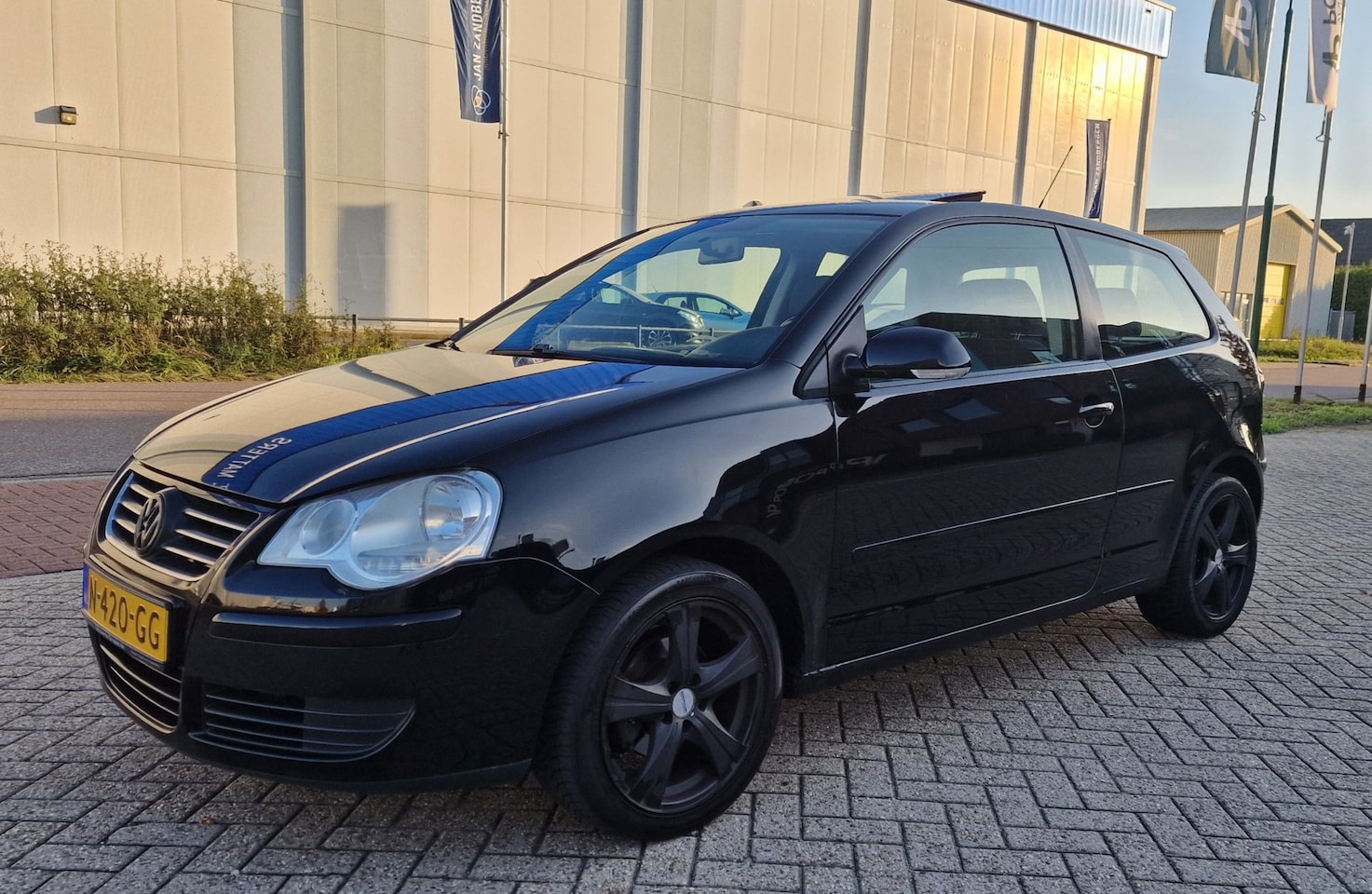 Volkswagen Polo - 1.4-16V Trendline SCHUIFDAK AIRCO ELEC.PAKET - AutoWereld.nl