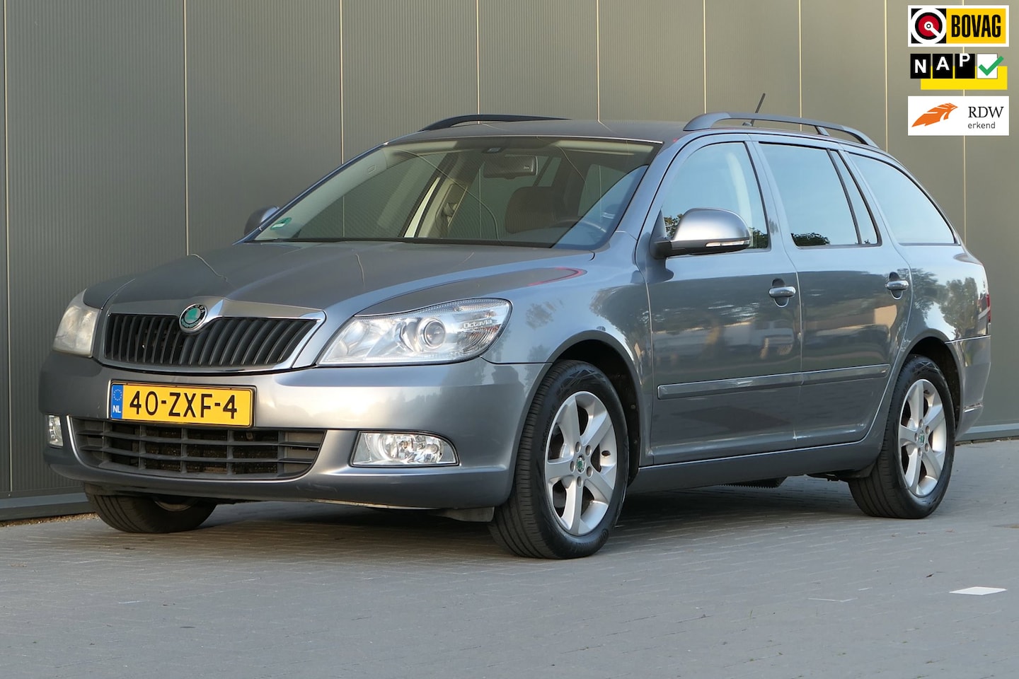 Skoda Octavia Combi - 1.2 TSI Arctic NAP Cruise Navi Stoelverwarming - AutoWereld.nl