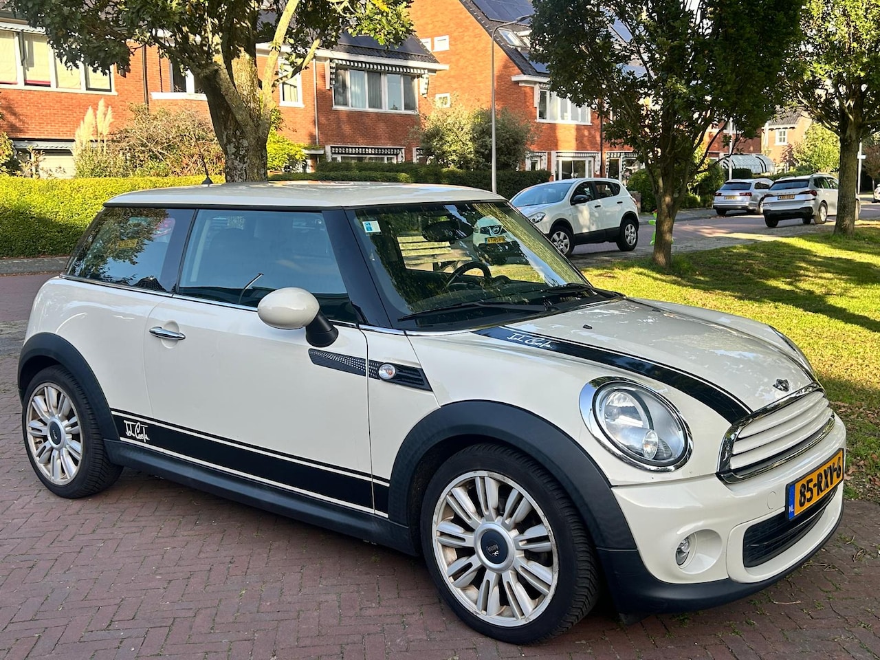 MINI 3-Deurs - 1.6 One MINIMALIST Business Line Minimalist Business Line - AutoWereld.nl