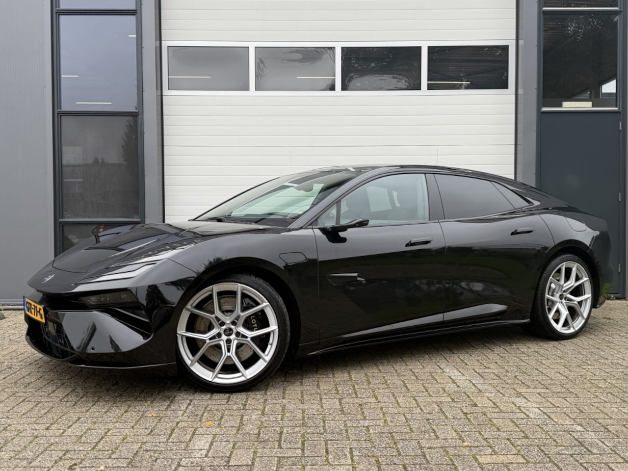 Lotus Emeya - 102 kWh 613pk S - AutoWereld.nl