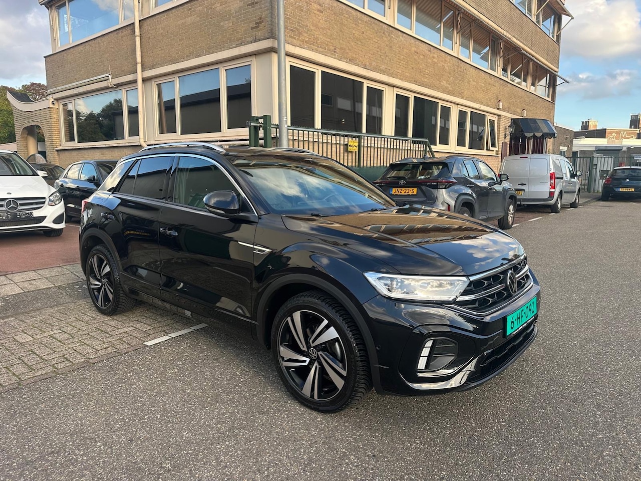 Volkswagen T-Roc - 1.5 TSI R-Line Automaat 2022 Navi Camera carplay - AutoWereld.nl