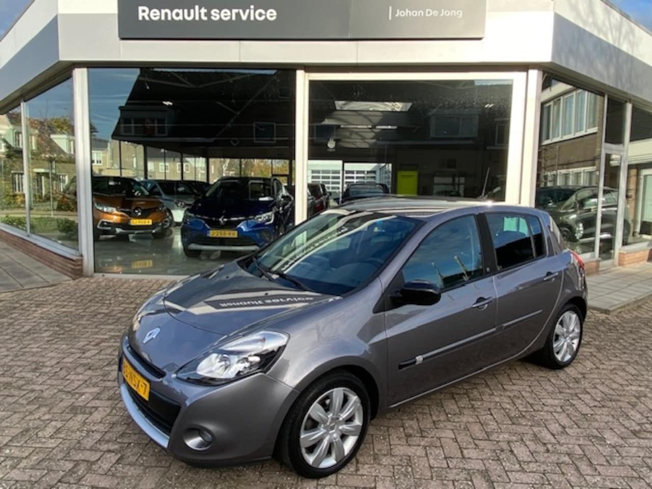 Renault Clio - 1.2 TCE 100 5-DRS 20th - AutoWereld.nl