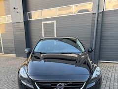 Volvo V40 - 2.0 D3 Summum