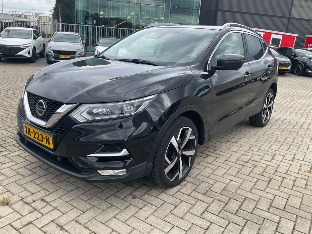 Nissan Qashqai - 1.2 Tekna Automaat NL-auto 79dkm! - AutoWereld.nl