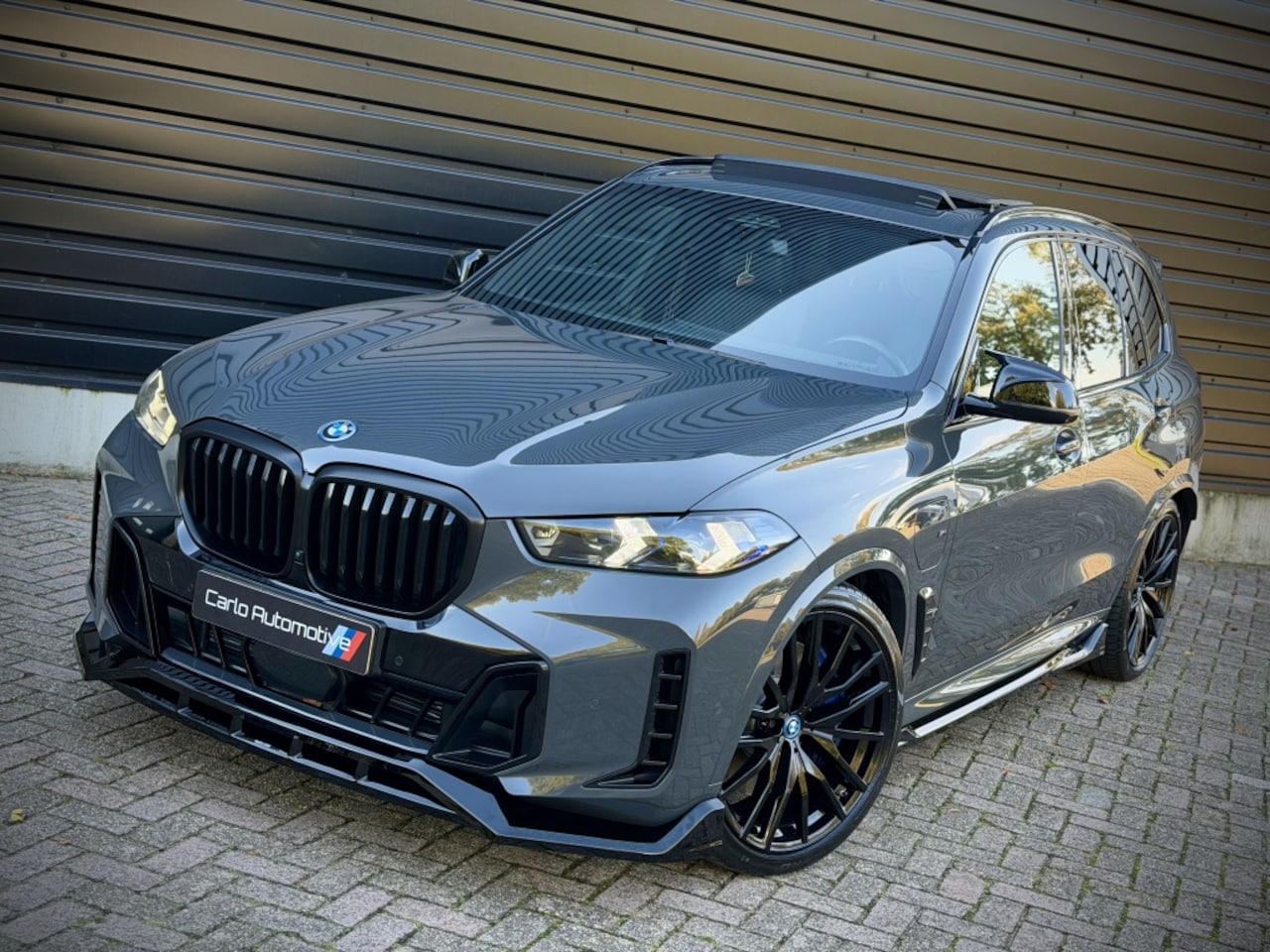 BMW X5 - xDrive50e M-PERF. B&W|PANO SKY|HUD|MASSAGE|SOFT|360 VOL! - AutoWereld.nl