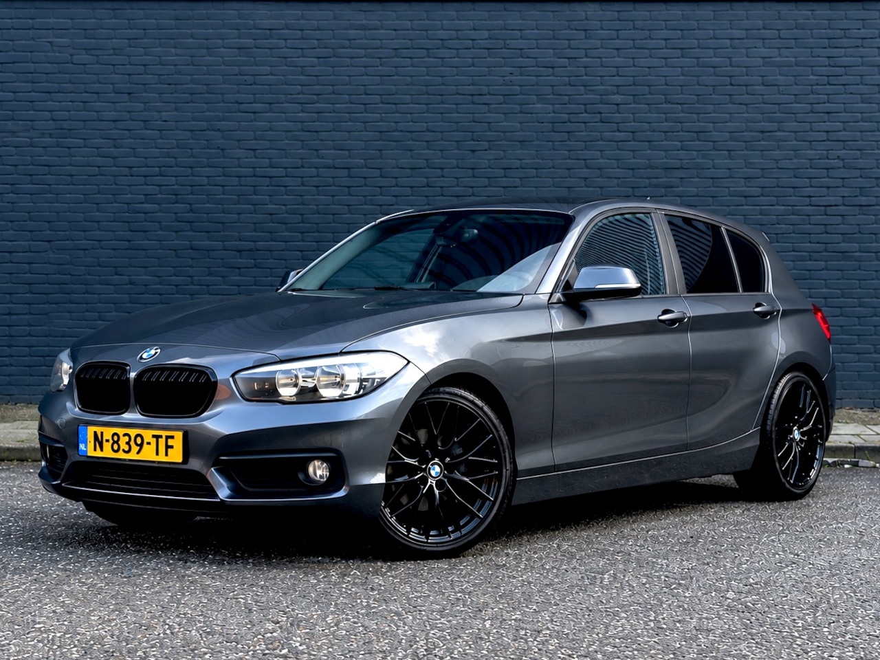 BMW 1-serie - 118i M Sport Apple CarPlay | Climate Control | Nieuwe APK - AutoWereld.nl